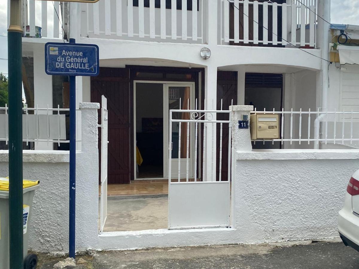 Appartement A Proximite De La Plage Du Bourg ! Sainte-Anne  Exterior foto